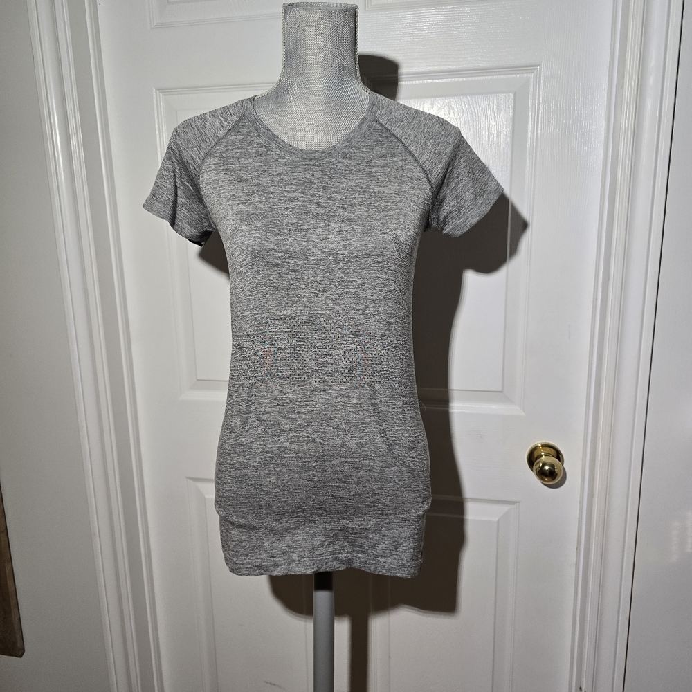 LULULEMON swiftly Short Sleeve